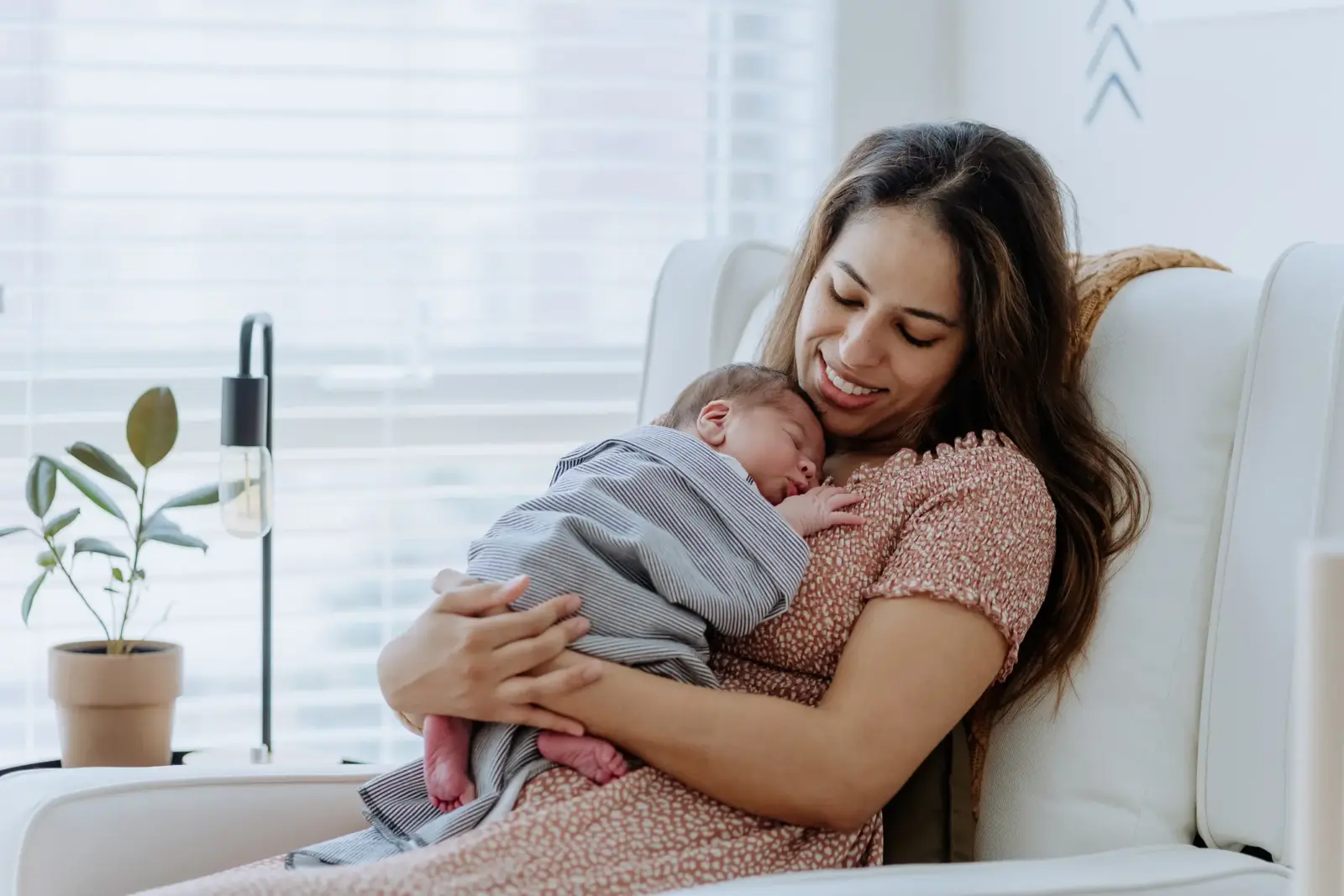 SYNERGY HomeCare mother with her newborn