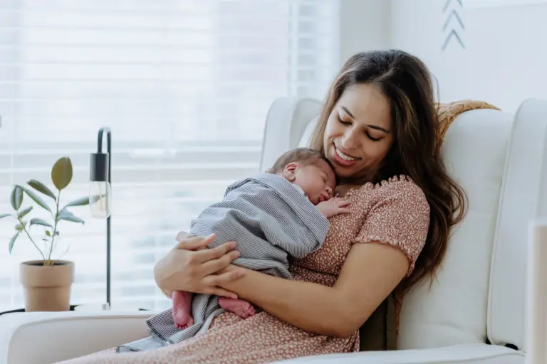 SYNERGY HomeCare mother with her newborn