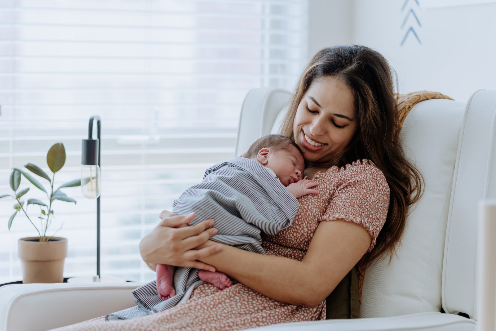 SYNERGY HomeCare mother with her newborn
