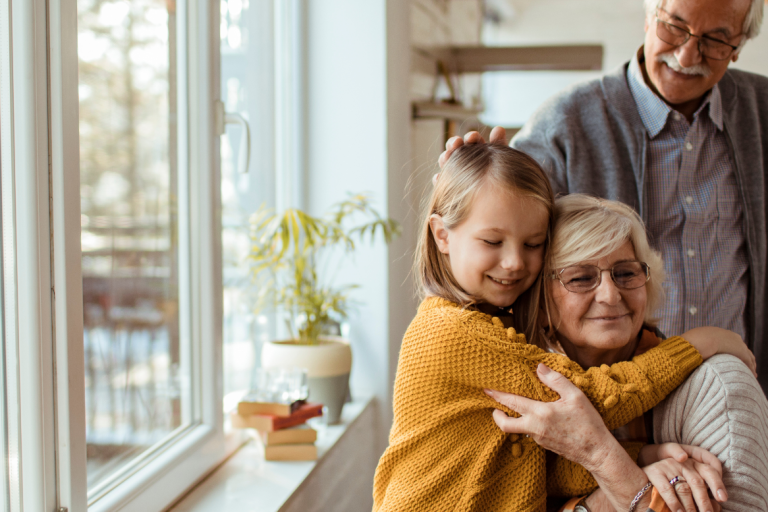 Homepage SYNERGY HomeCare Grandparents with Grandchild