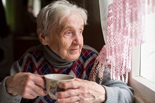 bigstock-elderly-woman-drinking-tea-sit-139201844-2.jpg
