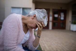 bigstock-side-view-of-depressed-senior-198879922.jpg