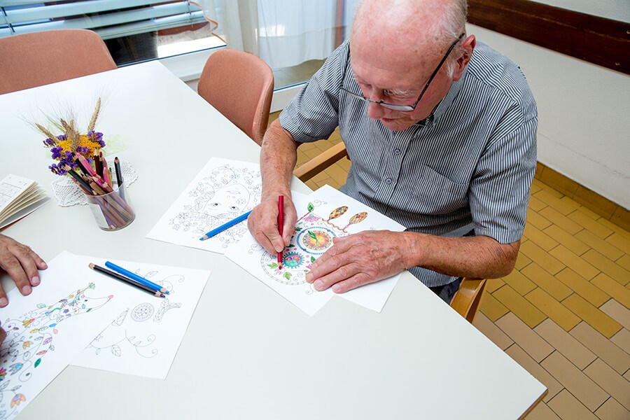 senior man coloring