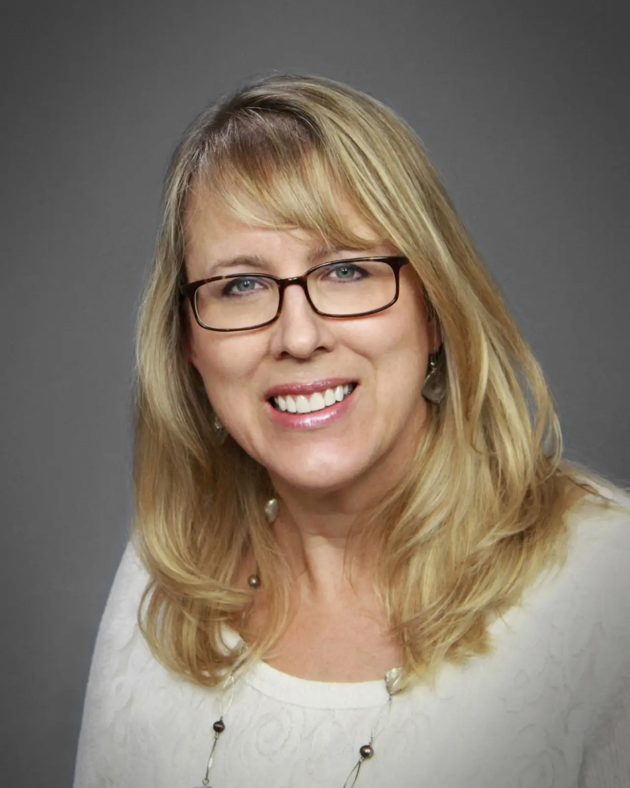 Lisa Geyen - Owner of SYNERGY HomeCare of Tucson
