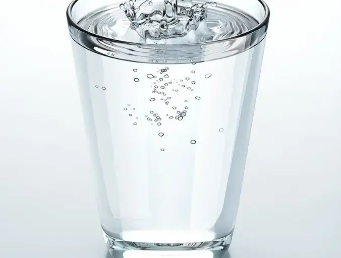 water-glass-staying-hydrated