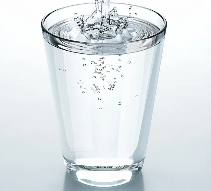 water-glass-staying-hydrated